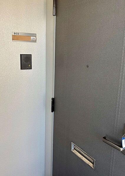 玄関を拡大表示
