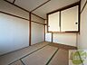 室内：明るいお部屋は気持ちよく過ごせそうですね。