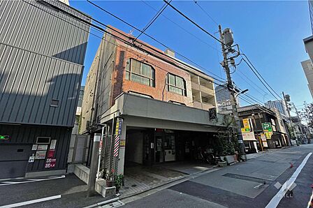 ライオンズマンション赤坂第2の外観(北側から)