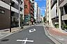 その他：敷地東側の前面道路