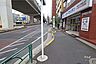 その他：敷地北西側の前面道路（南西側から）