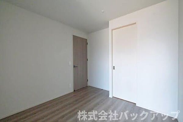 洋室を拡大表示