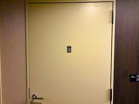 各階にゴミ置き場あり