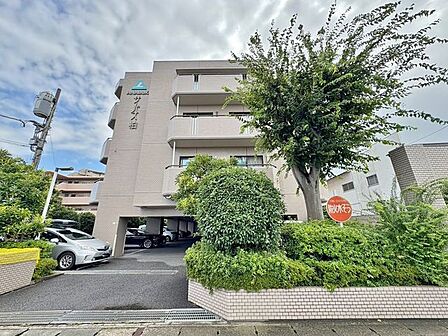 「心地良く暮らしを彩る充実のライフスタイルを」歩いていける距離に、教育施設やお買い物施設が揃う街並み。