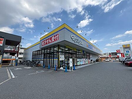 マツモトキヨシ三郷中央店 240m