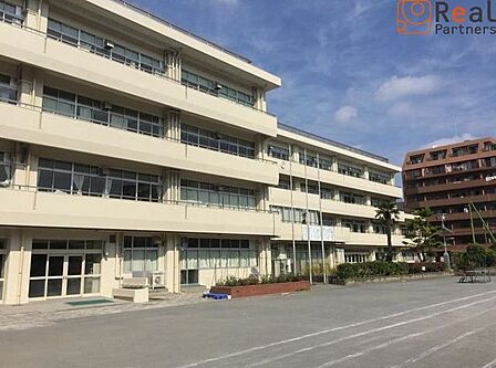 横浜市立南吉田小学校 徒歩21分。 1670m