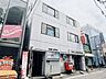 周辺：新大久保駅前郵便局 400m