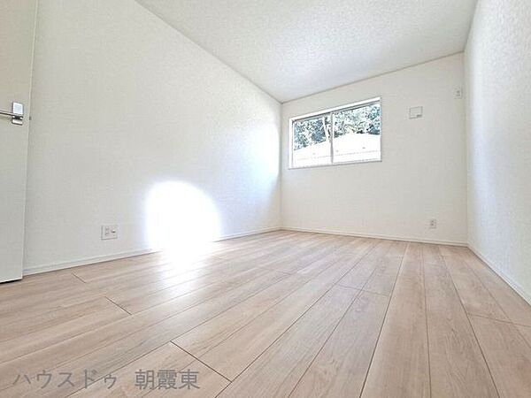 洋室を拡大表示