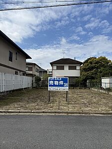 外観:対象地を東側から撮影 外観:対象地を東側から撮影