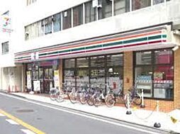[周辺] セブンイレブン横浜六浦2丁目店 徒歩8分。コンビニ 620m