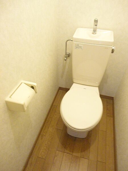 画像6:コンパクトで使いやすいトイレです