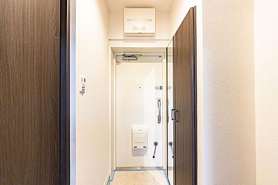 【玄関】