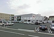 ユニクロ岡山中仙道店 2175m