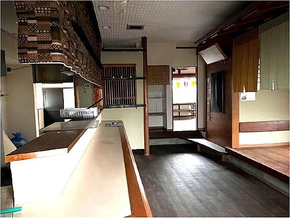 店舗1階カウン...