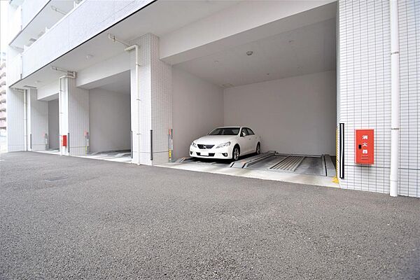 画像29:機械式駐車場