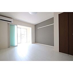 Ｌｉｍｎｅ（リムネー） 106 1階1Kのリビング/ダイニング