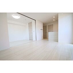 アウローラ（東真鍋） 301 3階1LDKのリビング/ダイニング