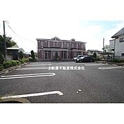 敷地内に駐車場ございます