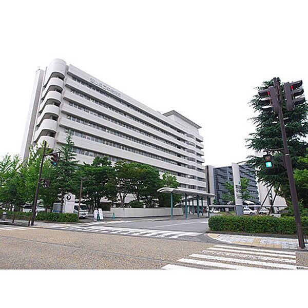 画像17:病院「富山県立中央病院まで2400ｍ」富山県立中央病院