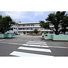 小学校「山室中部小学校まで1100ｍ」