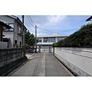 中学校「山室中学校まで2800ｍ」