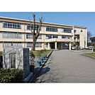 中学校「高岡市立志貴野中学校まで2321ｍ」
