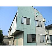 おしゃれなデザインの建物！