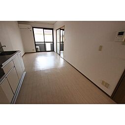 エイトタイムII 203 2階2LDKのリビング/ダイニング