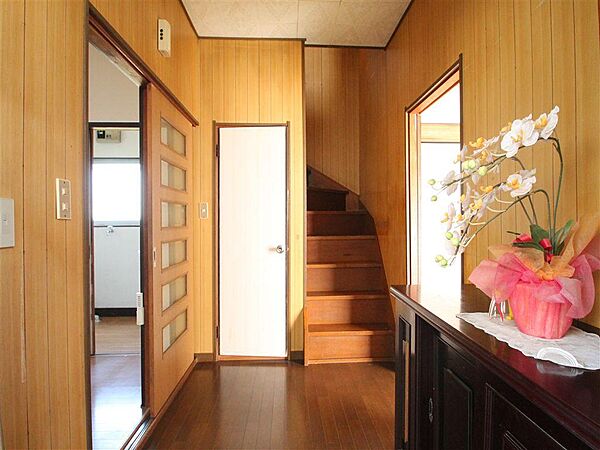 commercial 茨城県取手市下高井

地図を見る