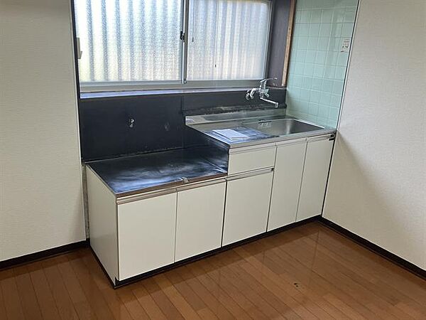 commercial 茨城県取手市下高井

地図を見る