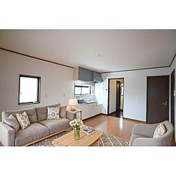 ツインピアII 102 1階2LDKのリビング/ダイニング