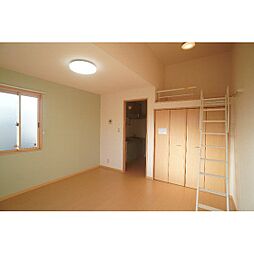 ローレルコート　III 207 2階1Kのリビング/ダイニング