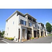 スーパーまで徒歩10分！