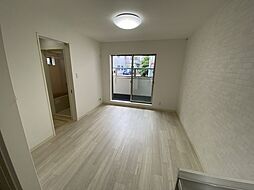 阪神なんば線 出来島駅 徒歩5分の賃貸アパート 3階1LDKのリビング/ダイニング