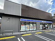 ローソン　吹田青山台3丁目店 194m