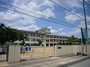 池田市立石橋小学校 974m