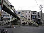 大阪市立新北野中学校 466m