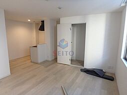 阪急宝塚本線 豊中駅 徒歩4分の賃貸マンション 1階1LDKのリビング/ダイニング