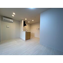 キルシュ・ブリューテ　A 1階1LDKのリビング/ダイニング