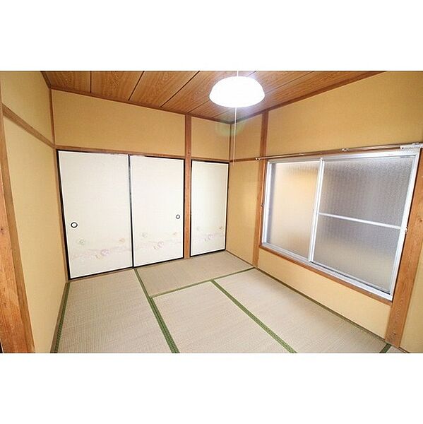detached 茨城県牛久市栄町1丁目

地図を見る