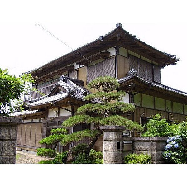 detached 茨城県稲敷郡阿見町実穀

地図を見る