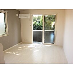 メゾン・フィエールII 301 3階1LDKのリビング/ダイニング