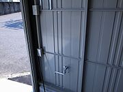 ガレージ内に蛇口