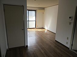 ホワイトハイツF 102 1階2LDKのリビング/ダイニング