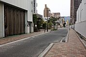 車の通りの少ない前面道路♪