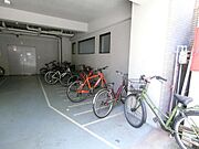雨の日も安心の屋根付き駐輪場♪