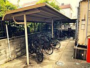 雨の日も安心の屋根付きの駐輪場完備♪