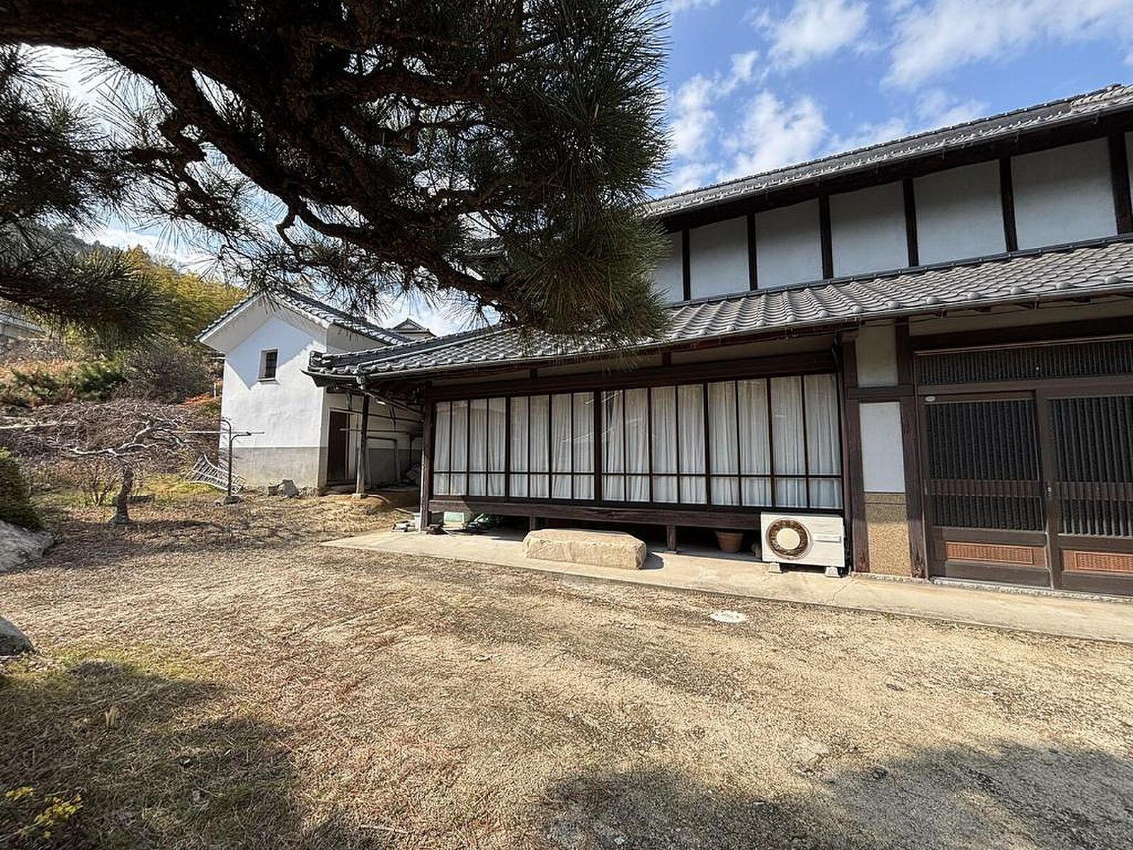 Used detached house · 6DK in Onomichi, Hiroshima &mdash; photo 3