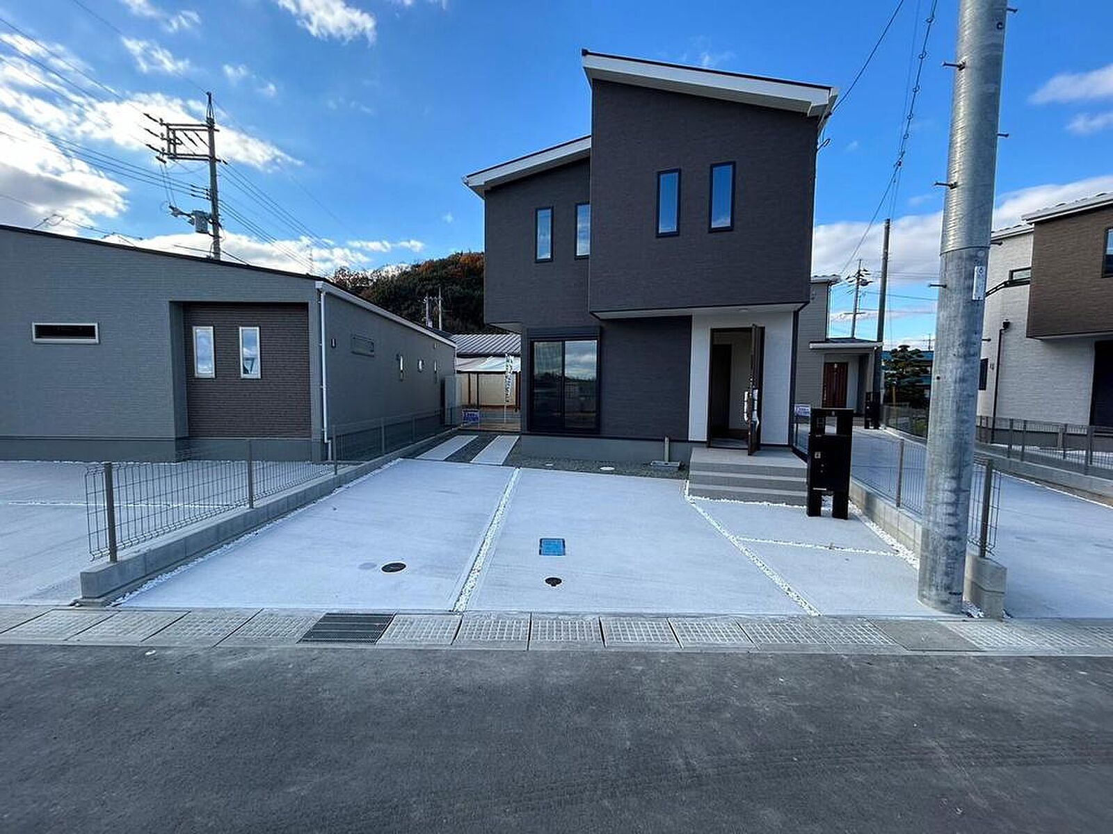 Fukuyama, Hiroshima property