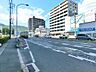 周辺：広く見通しの良い前面道路です。